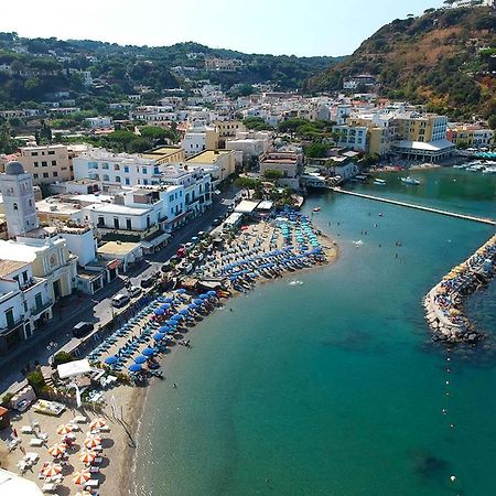 B&B Celestina Ischia 라코아메노 외부 사진