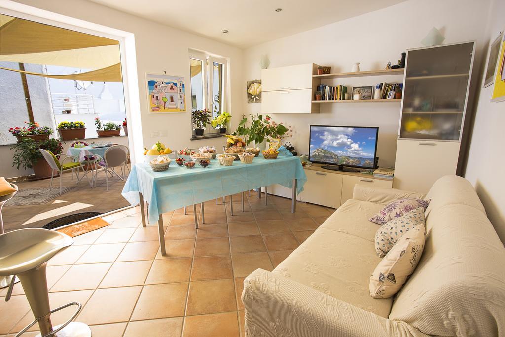 B&B Celestina Ischia 라코아메노 외부 사진