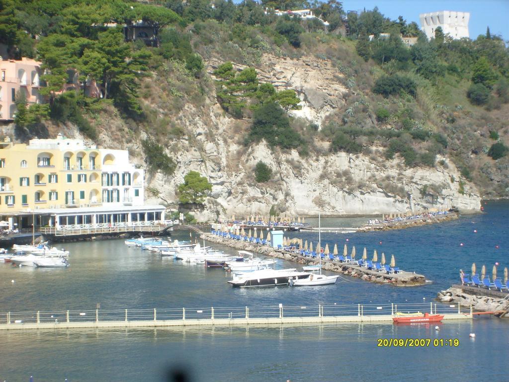 B&B Celestina Ischia 라코아메노 외부 사진
