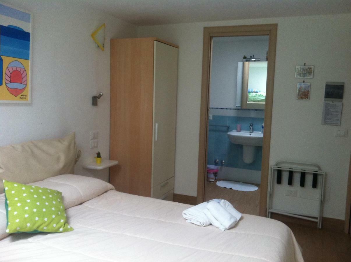 B&B Celestina Ischia 라코아메노 외부 사진