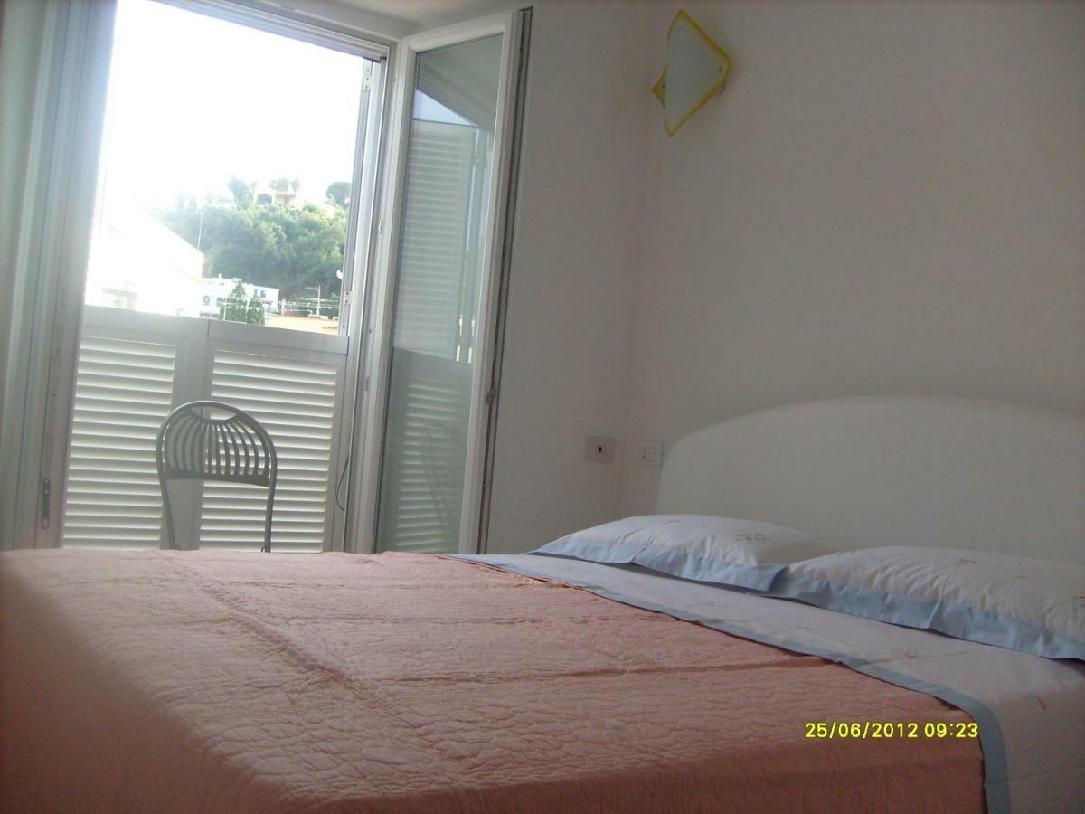 B&B Celestina Ischia 라코아메노 외부 사진